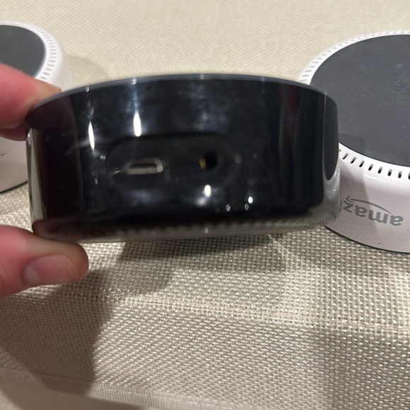 3 Amazon Dots - Picture 4 of 4